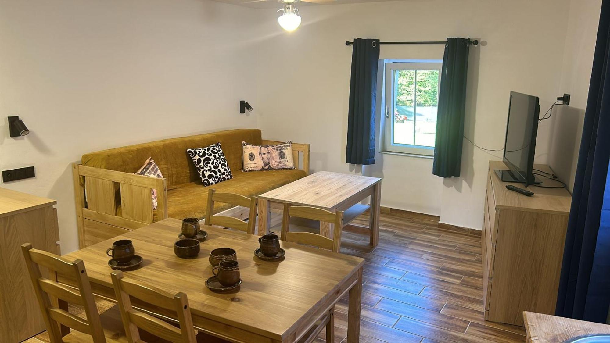 S Rafty Apartment *
